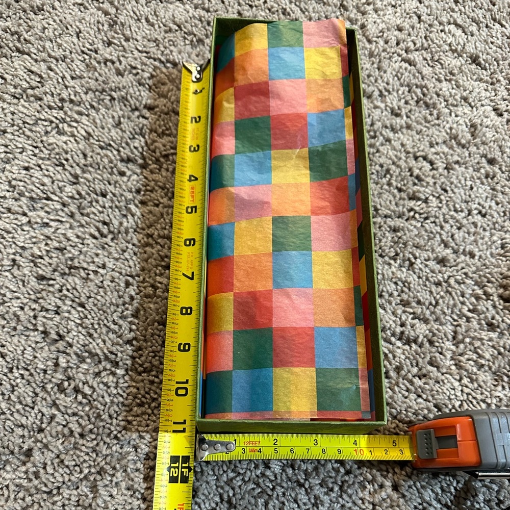Gucci Box With Colorful Checkered Inside - Picture 6 of 7